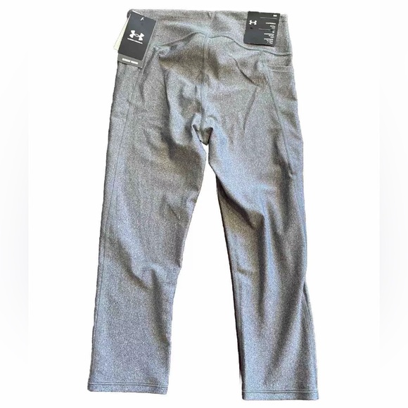 Under Armor Capri Leggings Medium NWT - Picture 3 of 4